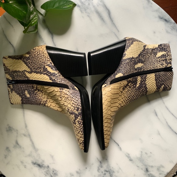 Jeffrey Campbell Snake print pointed toe booties - Picture 2 of 10